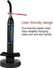A dental curing light device and its charging base are shown on a white background, with descriptive text about its features. Produktbild-Vorschau