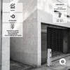 A modern concrete building facade with informational overlays about a product. Produktbild-Vorschau