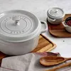 Staub Round Cast Iron Pot - 6.7 ltr  White Truffle Anteprima dell’immagine prodotto 7