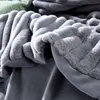 Pościel pluszowa szara w paski 135x200 poszwa na kołdrę z Podgląd zdjęcia produktu 4