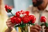 Bouquet de roses - ICÔNES LEGO 10328 Voir les images du produit 20