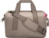 A studio shot of a duffel bag. Anteprima dell’immagine prodotto