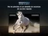 A split image showing a white horse running, with one side labeled 'Con Motion Clarity' and the other 'Sin Motion Clarity'. The top of the image has marketing text and a logo. Produktbild-Vorschau