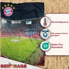 A blanket with an image of the Allianz Arena and FC Bayern München logo, with feature callouts. Anteprima dell’immagine prodotto