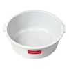 A white plastic foot bath with a textured bottom and handles on the sides. A red logo is visible on the front. Voir les images du produit