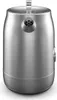 A studio shot of a silver electric kettle. Voir les images du produit
