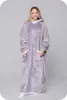 Langer Deckenpullover XXL - Kuscheldecke mit Ärmeln - Produktbild-Vorschau 3