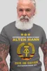 T-Shirt Unterschätze nie einen alten Mann aus der DDR Osten Produktbild-Vorschau 1