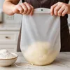 Kuketo | Silikonový sáček na hnětení těsta 6 l s popruhem - Náhled obrázku produktu 4