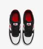 Top-down view of a pair of Nike Air Force 1 '07 Next Nature sneakers. Anteprima dell’immagine prodotto