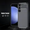 A smartphone case is shown in a marketing image, highlighting its matte texture and protective features. Produktbild-Vorschau