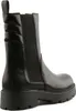 A black leather Chelsea boot with a thick sole, shown from the side and slightly from the back. Anteprima dell’immagine prodotto
