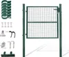 A green metal garden gate with various hardware accessories laid out next to it on a white background. Anteprima dell’immagine prodotto