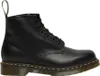 A black Dr. Martens boot on a white background. Voir les images du produit