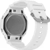 The back of a white Casio G-Shock watch is shown against a white background. Voir les images du produit