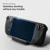 A Steam Deck gaming console is shown in a black dock with a screen protector applied. Voir les images du produit