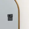 LunaMirror August 100 x 75 cm, wandspiegel met boog en visgraatdetail, lijst zwart – 6 Productafbeelding-voorbeeld