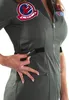 Close-up of a woman wearing a gray flight suit costume, adjusting a belt. Anteprima dell’immagine prodotto