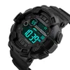 A close-up of a black digital sports watch. Podgląd zdjęcia produktu