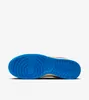 The underside of a Nike Dunk Low Retro sneaker is shown against a white background. Produktbild-Vorschau