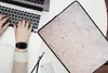 MuchoWow® Laptop Hülle 15 Zoll Blasen in einem hellrosa Produktbild-Vorschau 2