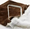 A close-up view of a pet bed with a metal frame. Anteprima dell’immagine prodotto