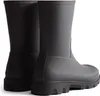 A pair of black short Wellington boots shown from the back. Produktbild-Vorschau