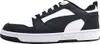A side view of a single Puma sneaker against a white background. Podgląd zdjęcia produktu