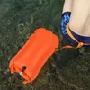 Bouées gonflables pour la natation, lot de 2 - Sac étanche Voir les images du produit 4