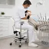 Cosmetische kapperskruk zadel met rugleuning en armleuning Productafbeelding-voorbeeld 9