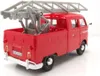 Motormax 79584 VW T1 Pritsche Feuerwehr mit Leiter rot 1:24 Produktbild-Vorschau 2