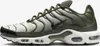 A side view of a Nike Air Max Plus sneaker. Produktbild-Vorschau