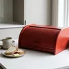 Cassetta del pane in legno rosso 31x26x16cm - Polacco Anteprima dell’immagine prodotto 3