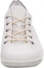 A close-up, front-facing view of a white Ecco women's sneaker. Náhled obrázku produktu
