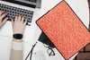 MuchoWow® Laptop Hülle 13 Zoll Ein orange-weißes Produktbild-Vorschau 2