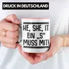 Trendation - Englischlehrer Tasse Geschenk He She It Produktbild-Vorschau 2