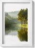 Grüne Flusslandschaft– Wandbild mit Rahmen – Gerahmtes Bild Produktbild-Vorschau 1