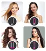 Vier Panels mit verschiedenen Haarstyling-Aufsätzen und den resultierenden Frisuren an Frauen Voir les images du produit