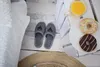 Filz Hausschuhe Damen – Hüttenschuhe mit Stickerei – Grau – Produktbild-Vorschau 9