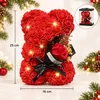 Roter Rosenbär mit Blumenstrauß und Lichterkette, 25 cm, Produktbild-Vorschau 3