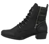 A side view of a black leather boot with a plaid fabric insert and a zipper. Voir les images du produit