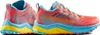 Trailrunning-Schuhe für Damen "Jackal II Woman" von La Sportiva in leuchtendem Rot und Blau mit gelben Akzenten. Podgląd zdjęcia produktu
