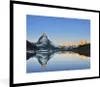 MuchoWow® Gerahmtes Poster Matterhorn spiegelt sich im Produktbild-Vorschau 1