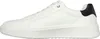 A side view of a white sneaker with a black heel accent. Anteprima dell’immagine prodotto