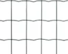A close-up of green wire mesh fencing against a white background. Náhled obrázku produktu