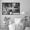 Poster di Audrey Hepburn in "Colazione da Tiffany" 91,5 x Anteprima dell’immagine prodotto 2