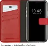 Selencia Genuine Leather Bookcase dla Apple iPhone 12 (Pro) Podgląd zdjęcia produktu 3