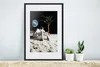 MuchoWow® Gerahmtes Poster Astronaut - Mond - Palme - Produktbild-Vorschau 4