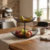 Een tweelaags metalen fruitschaal, 29 x 29 x 24 cm Productafbeelding-voorbeeld 2