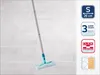A mop with a cleaning pad on a tiled floor, with marketing icons on the right side. Produktbild-Vorschau